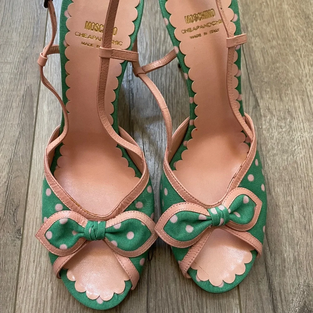 Mosschino Heels - Picture 1 of 3